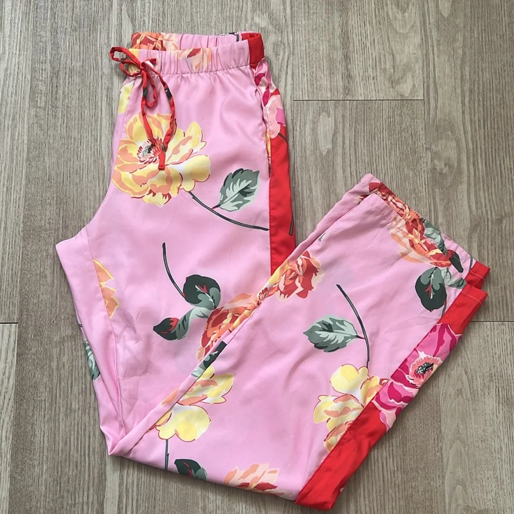 Victoria's Secret Satin Pajama Floral Sleep Pants - Picture 4 of 10